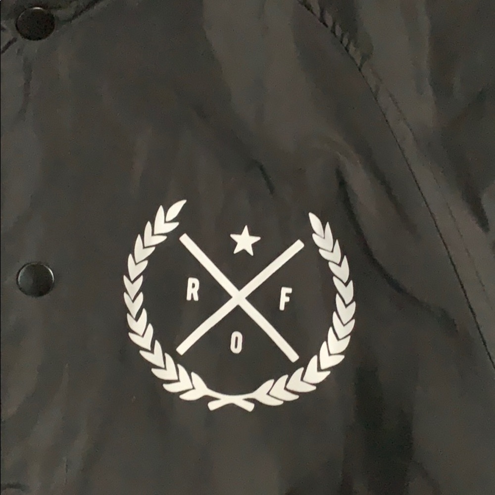 Windbreaker - Picture 2 of 4
